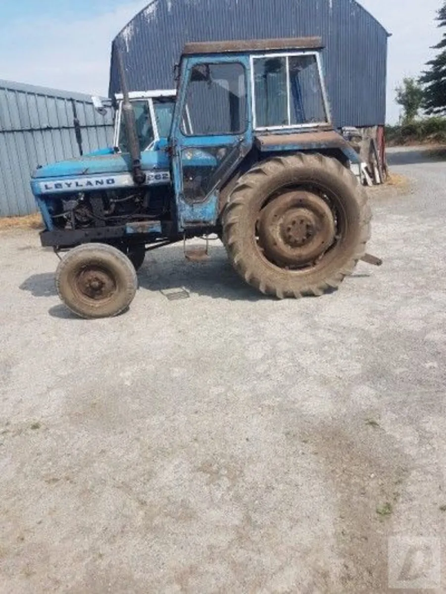 Leyland 262 - Image 1