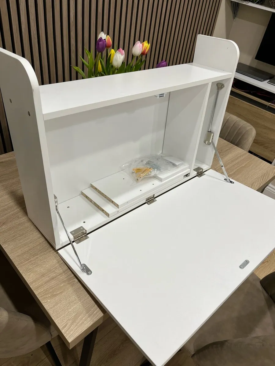 Office desk - Image 1