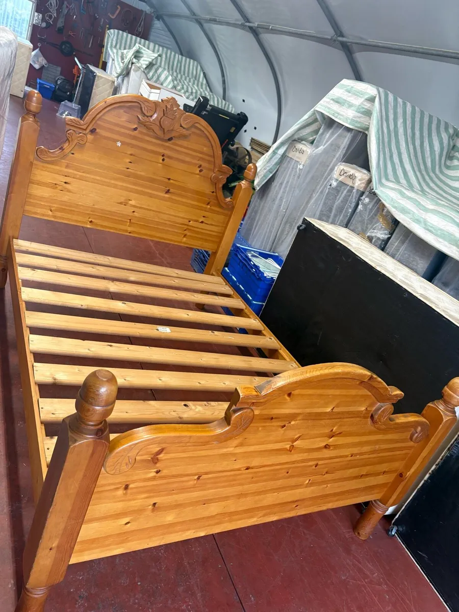 Double bed frame - Image 1