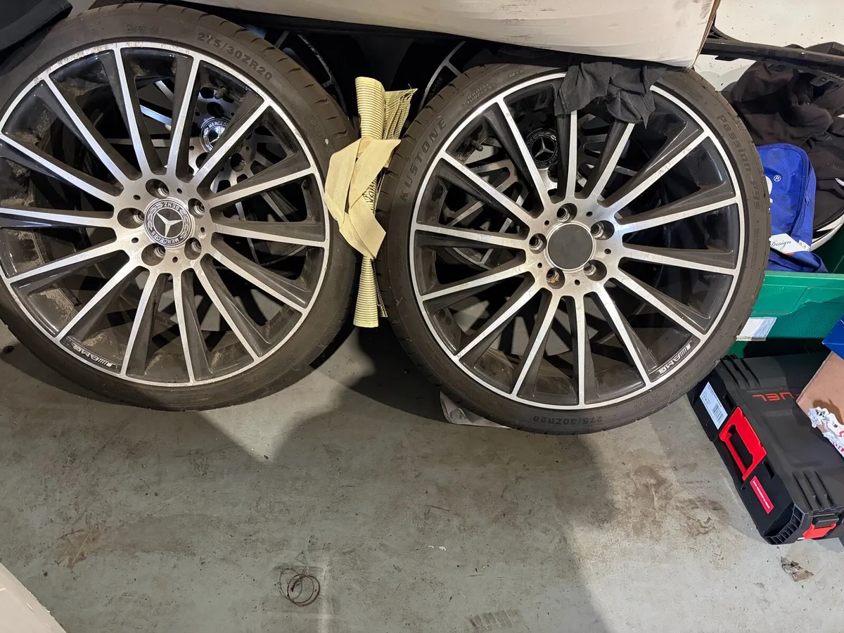20” Mercedes alloy wheels - Image 2