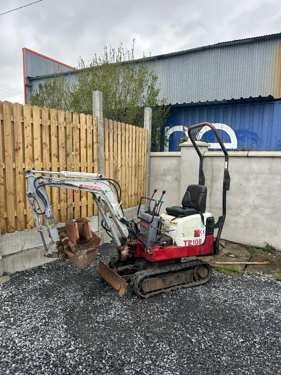 takeuchi 1 ton digger - Image 1