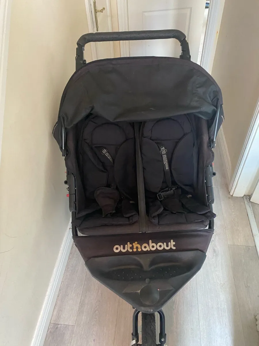 Out n About Nipper V4 double buggy - Image 1
