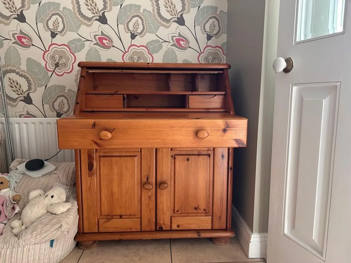 Pine Bureau - Image 2