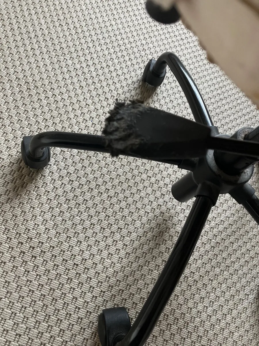 Free Chair - Image 2