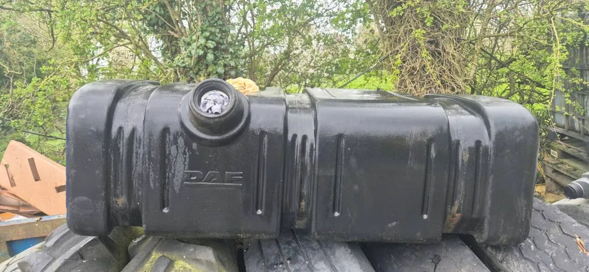 Daf diesel tank - Image 1