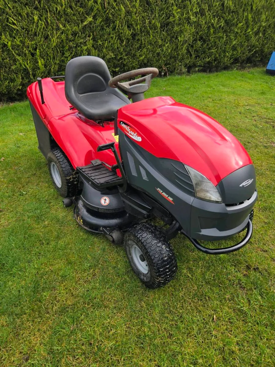 Ride on Lawnmower - Image 1