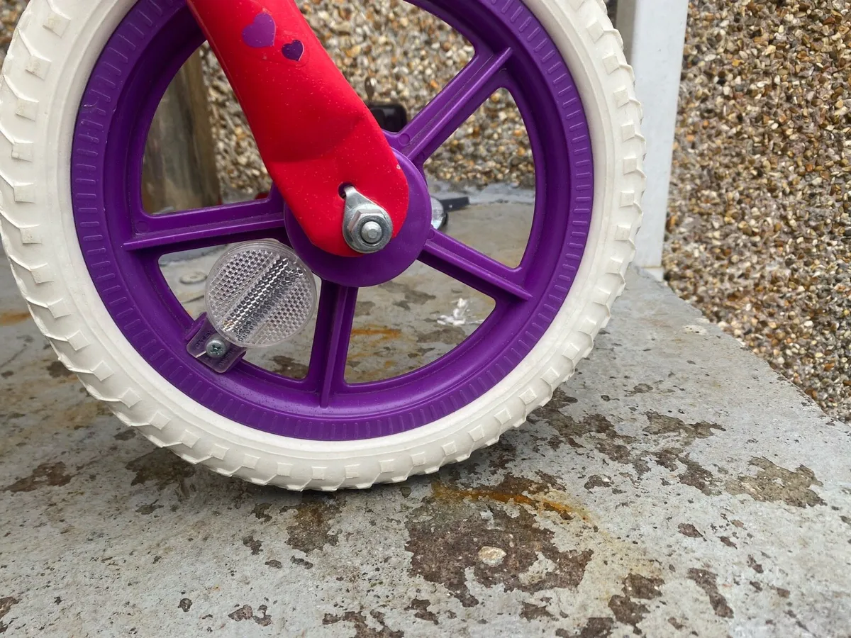 Girls Bike - Image 4