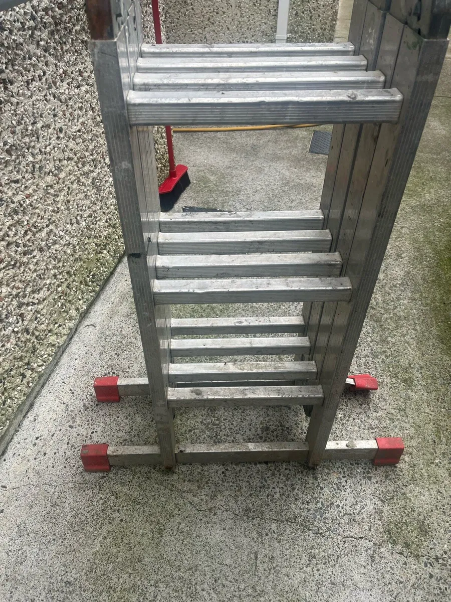 4 X 3 ladder - Image 1