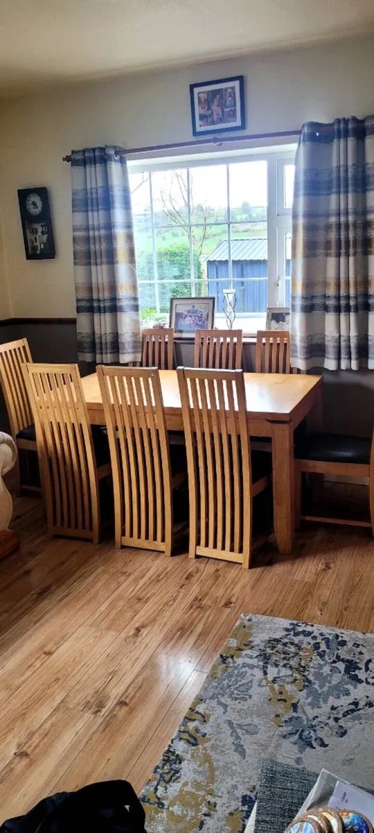 Kitchen Table and chairs - Image 2