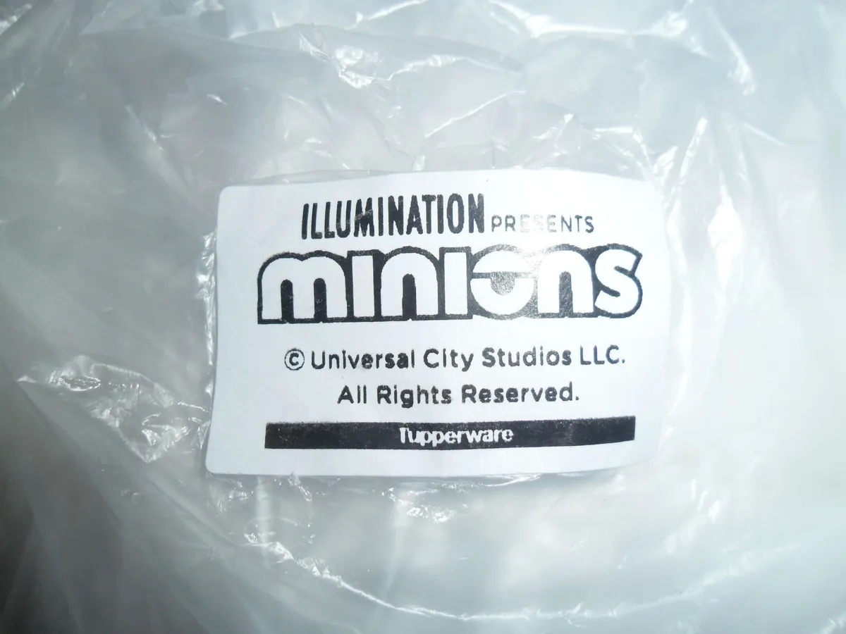 Tupperware cubix set of minions 2pcs - Image 3