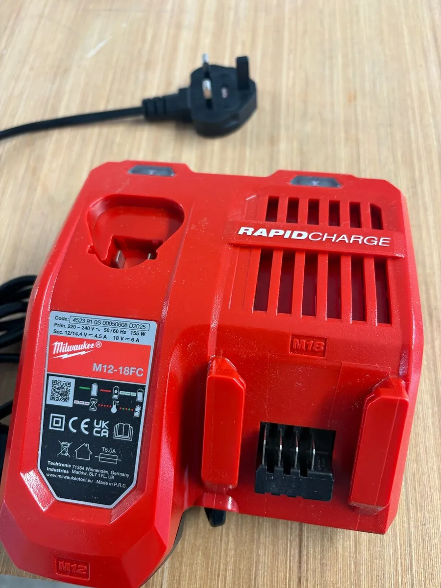 Milwaukee Fast charger new