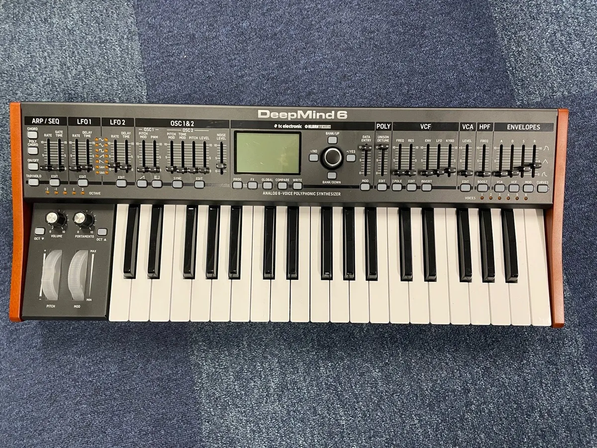 Behringer Deepmind 6 - Image 2