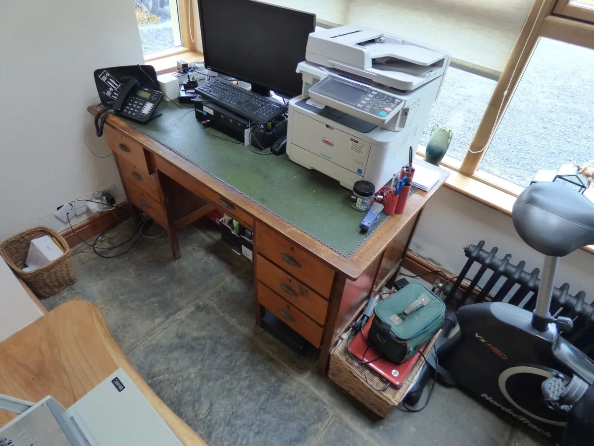 Antique office desk - Image 1
