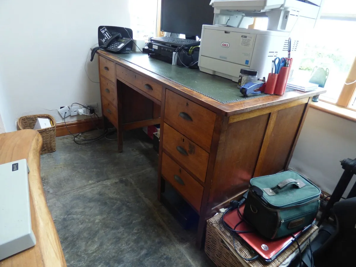 Antique office desk - Image 2