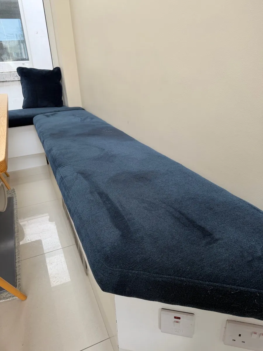 Fitted kitchen benches - Image 3