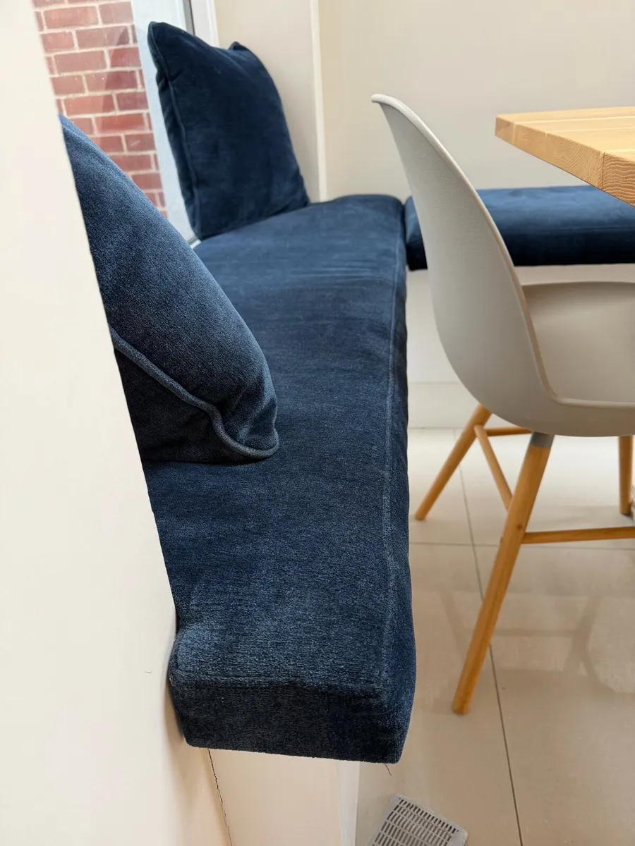 Fitted kitchen benches - Image 4