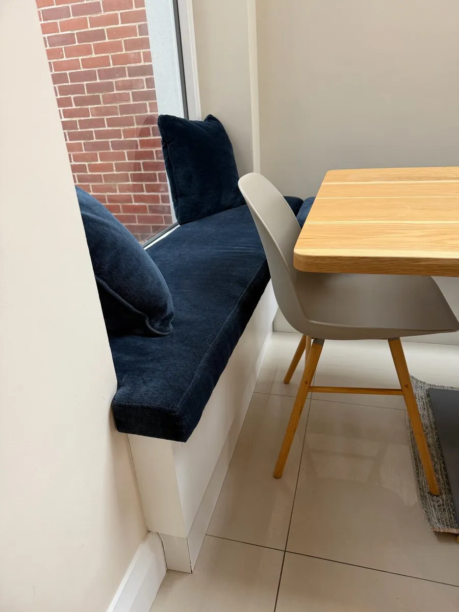 Fitted kitchen benches - Image 2