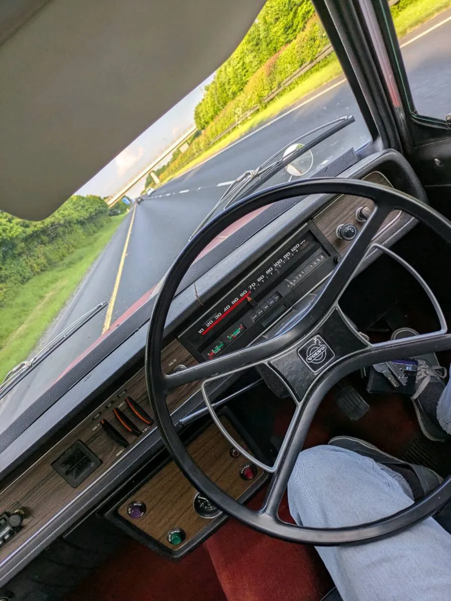 Volvo 145 deluxe 2l estate - Image 2