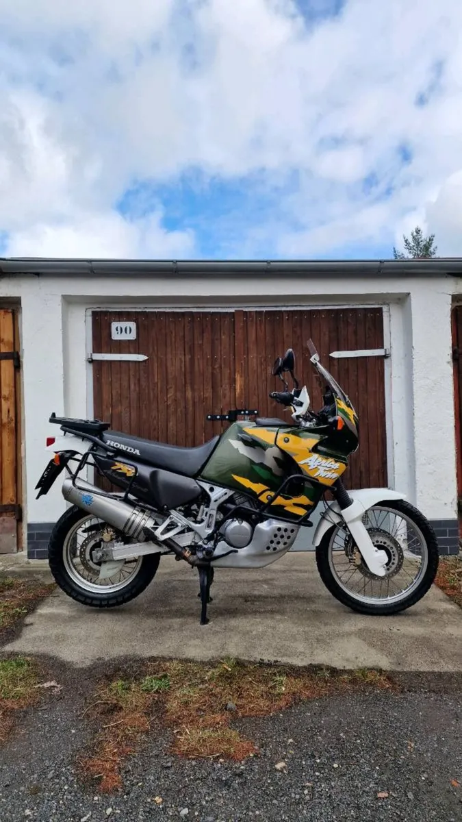 XRV750 Africatwin RD07A - Image 1