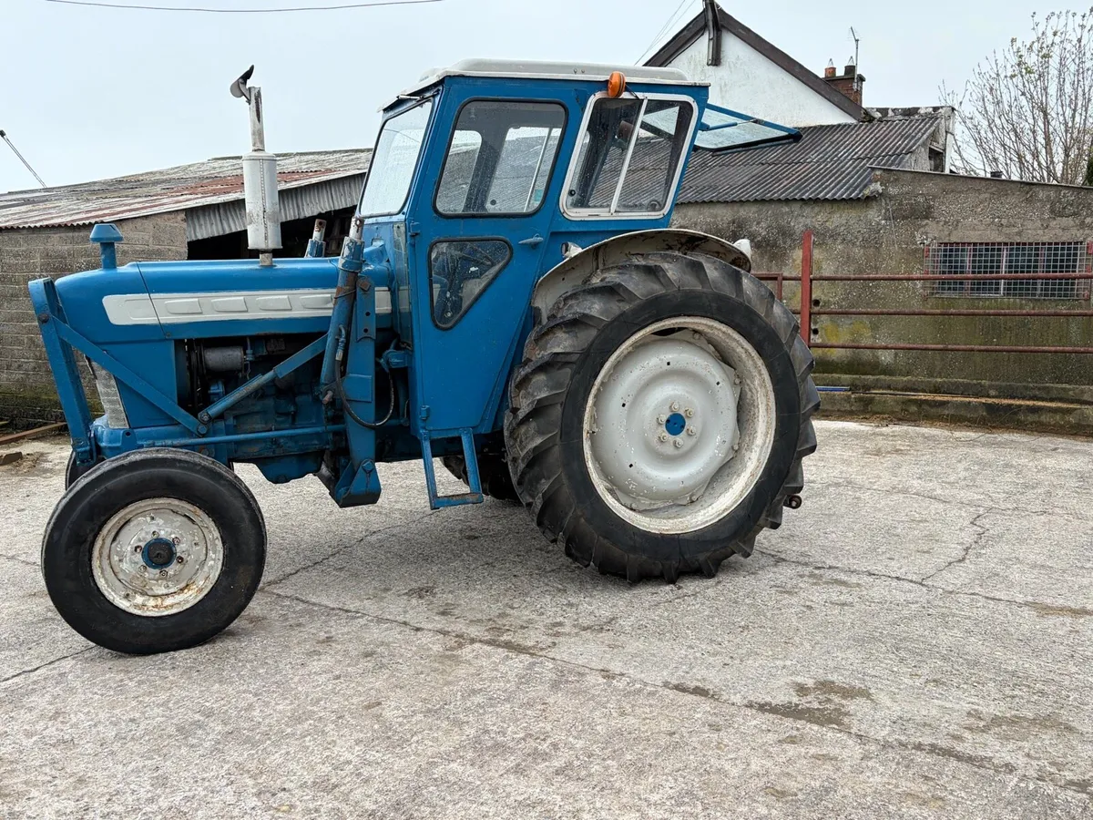 Ford 4000 Tractor – Very Clean – Low Hours - Image 2