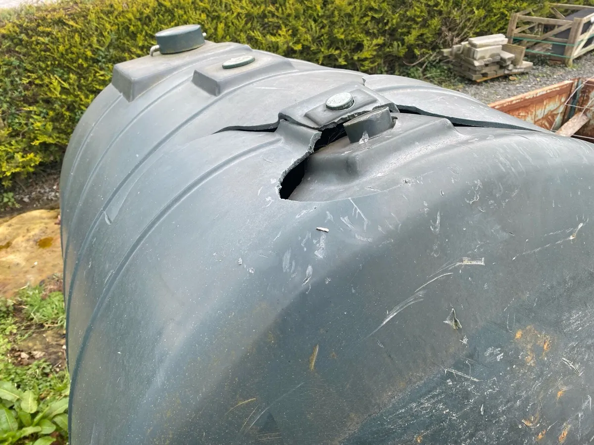 Damaged Oil Tank feeder storage - Image 2