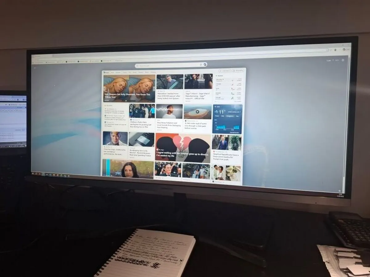 34 inch samsung  widescreen monitor - Image 1