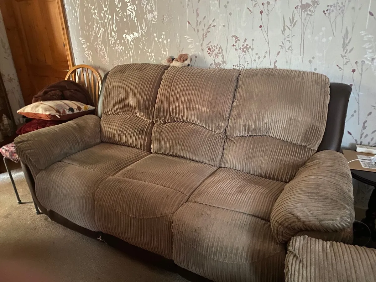 3 piece suite - Image 1