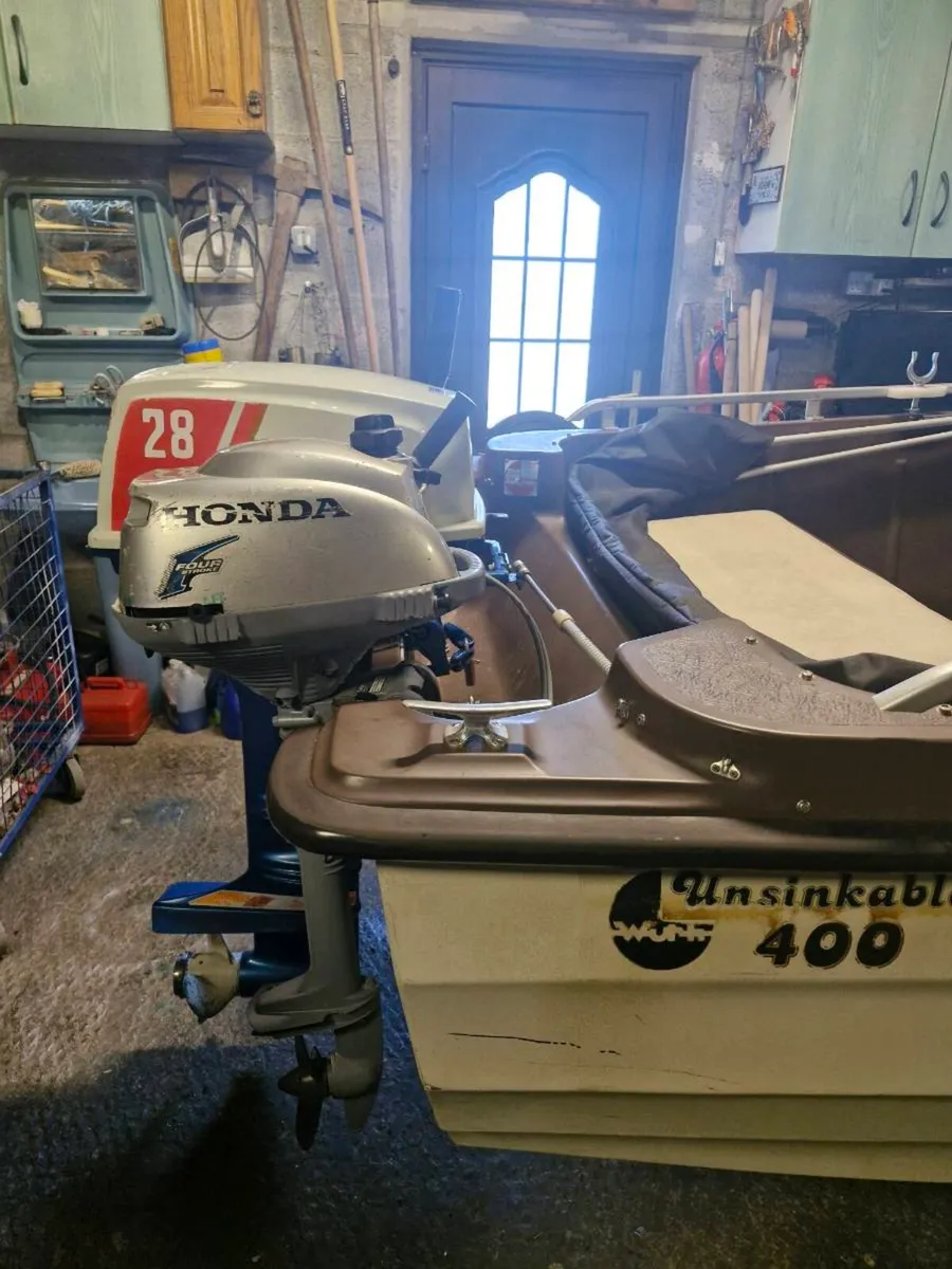 Boat and trailer and two engines for sale - Image 2