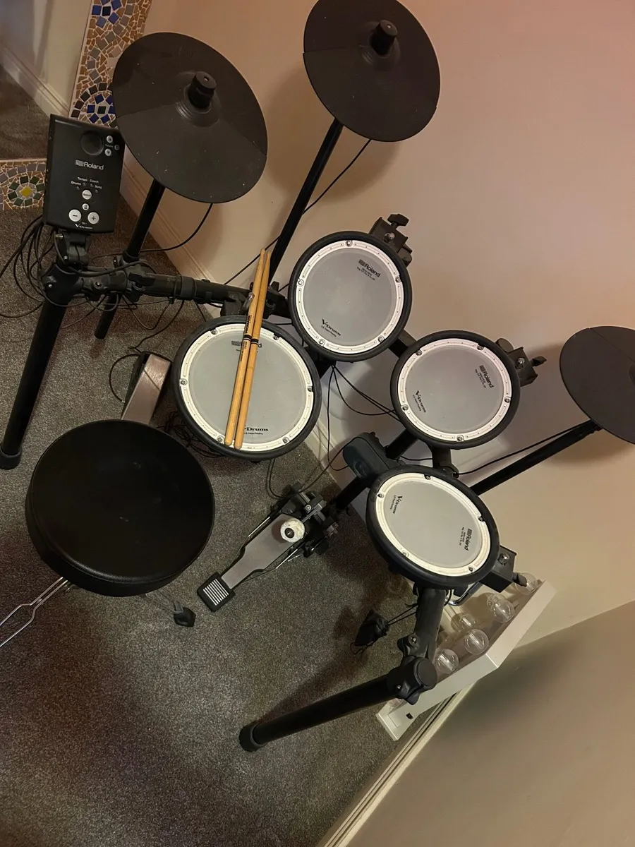Roland v-drums - Image 1