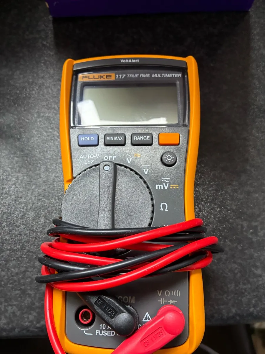 Fluke 117 multimeter - Image 1