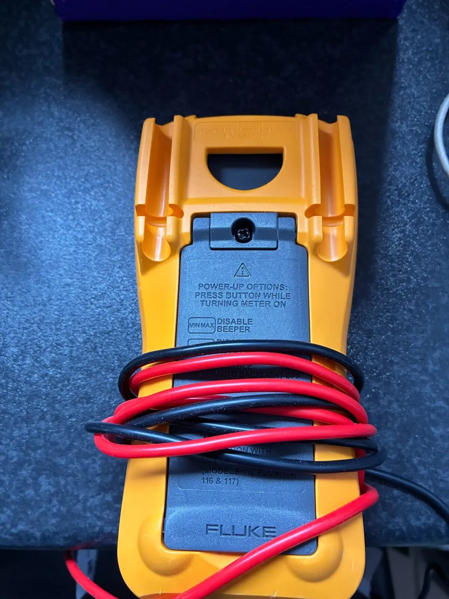 Fluke 117 multimeter - Image 2
