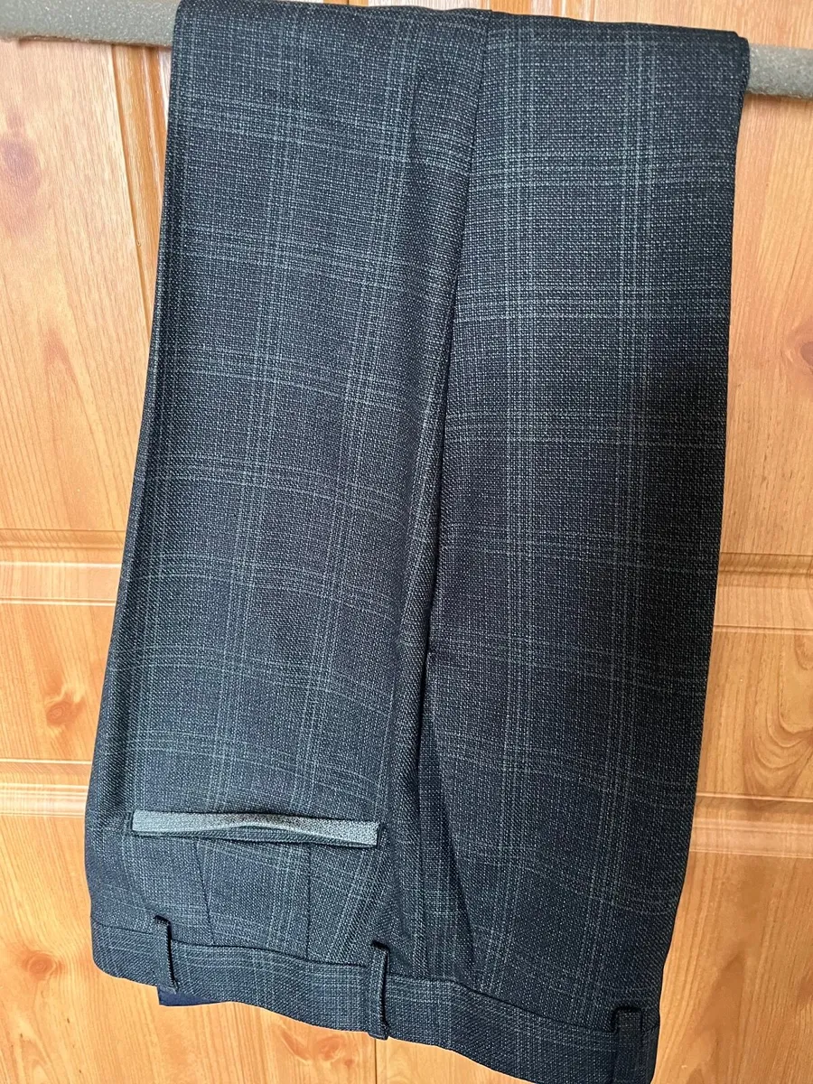 Men’s suit - Image 3