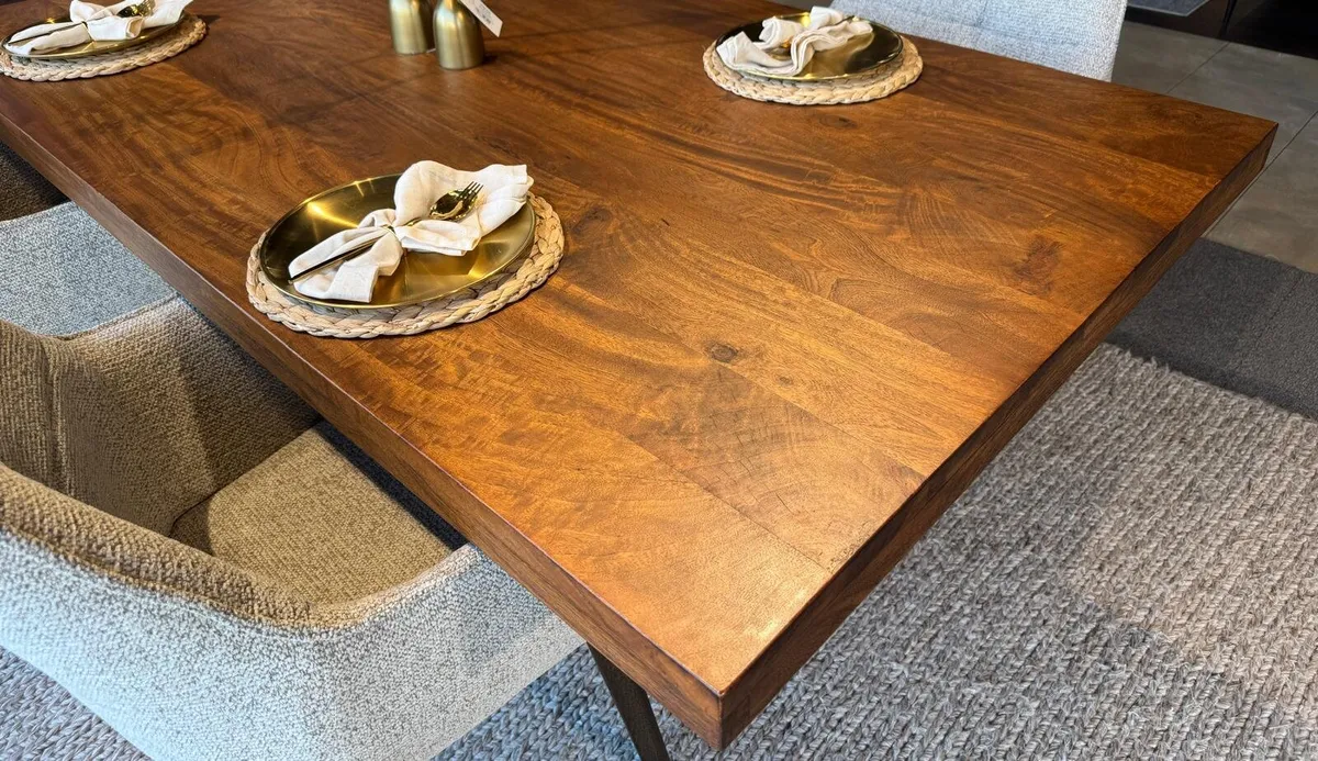 Solid Dining Table 180cm Ex Display Excellent - Image 3