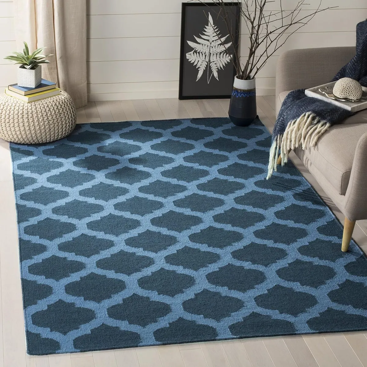 Contemporary Indoor Flatweave Rectangle Area Rug - Image 1