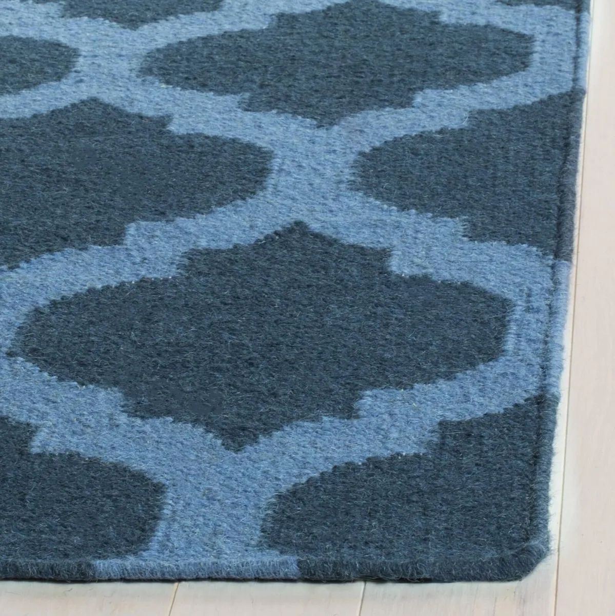 Contemporary Indoor Flatweave Rectangle Area Rug - Image 4