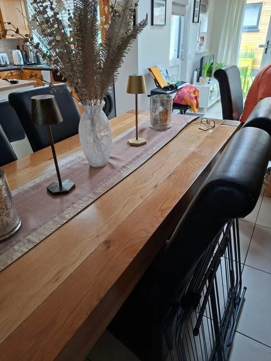 dining table - Image 1