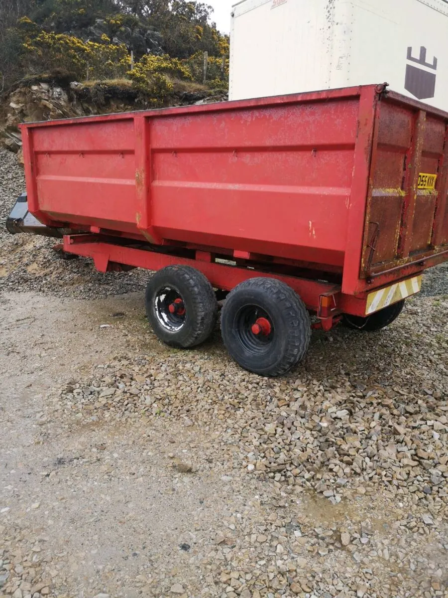 Grain trailer - Image 1