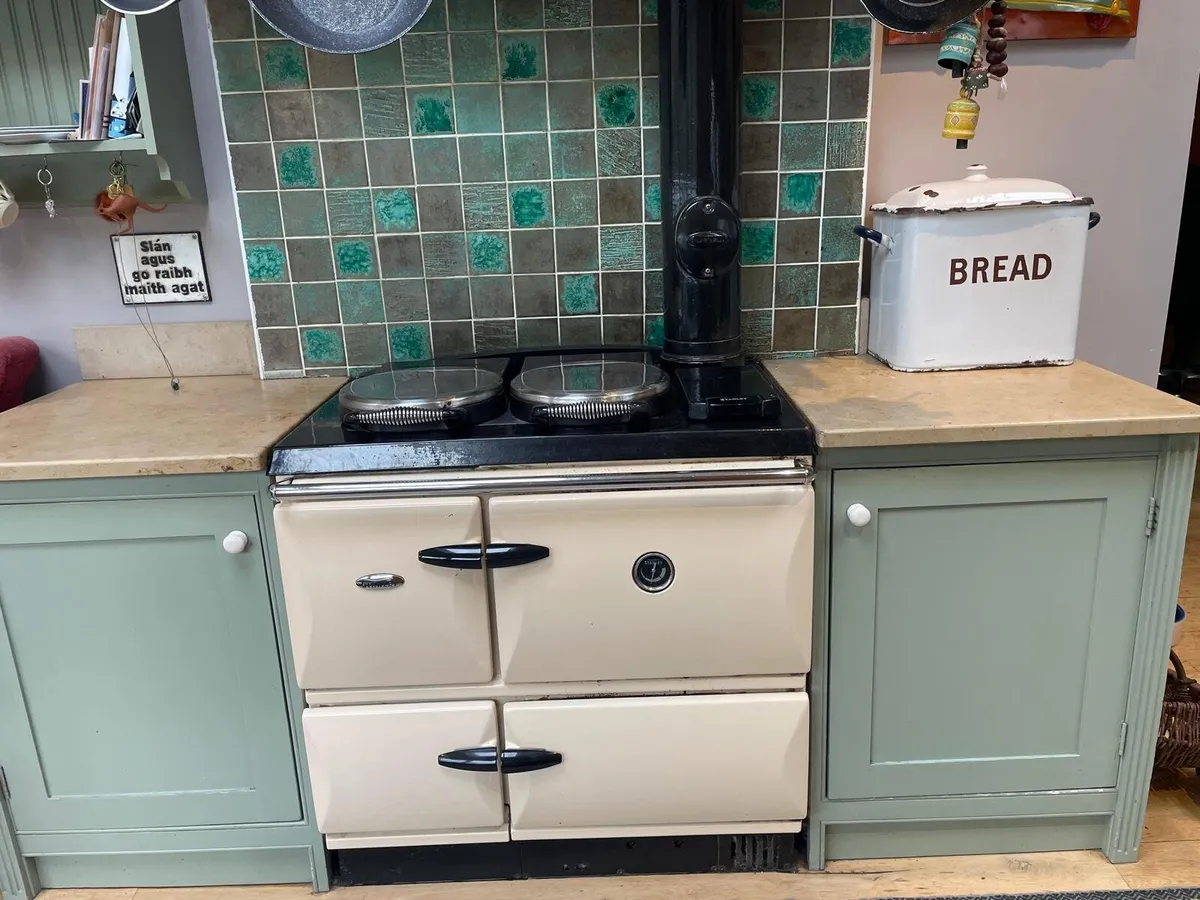 Stanley Brandon Oil Fired Cooker - Image 1