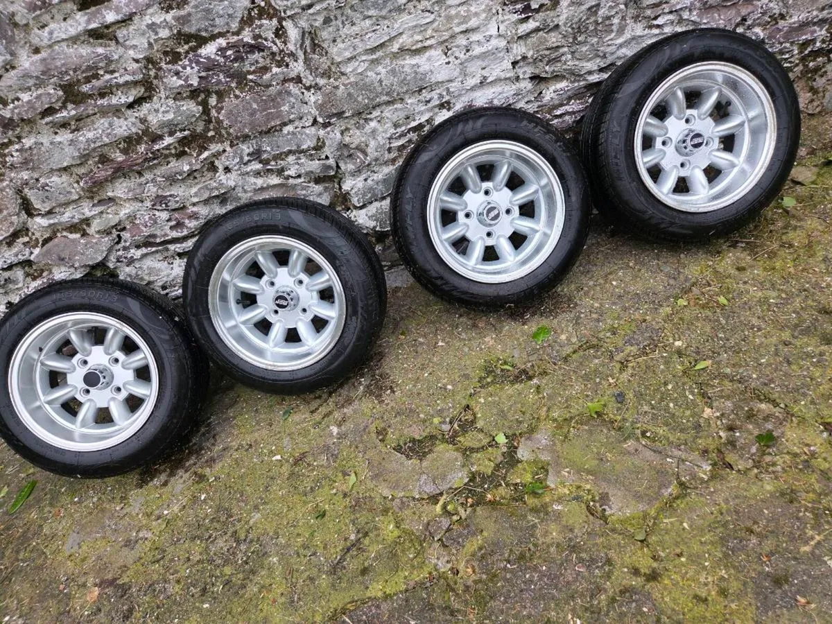 Superlites - Image 1