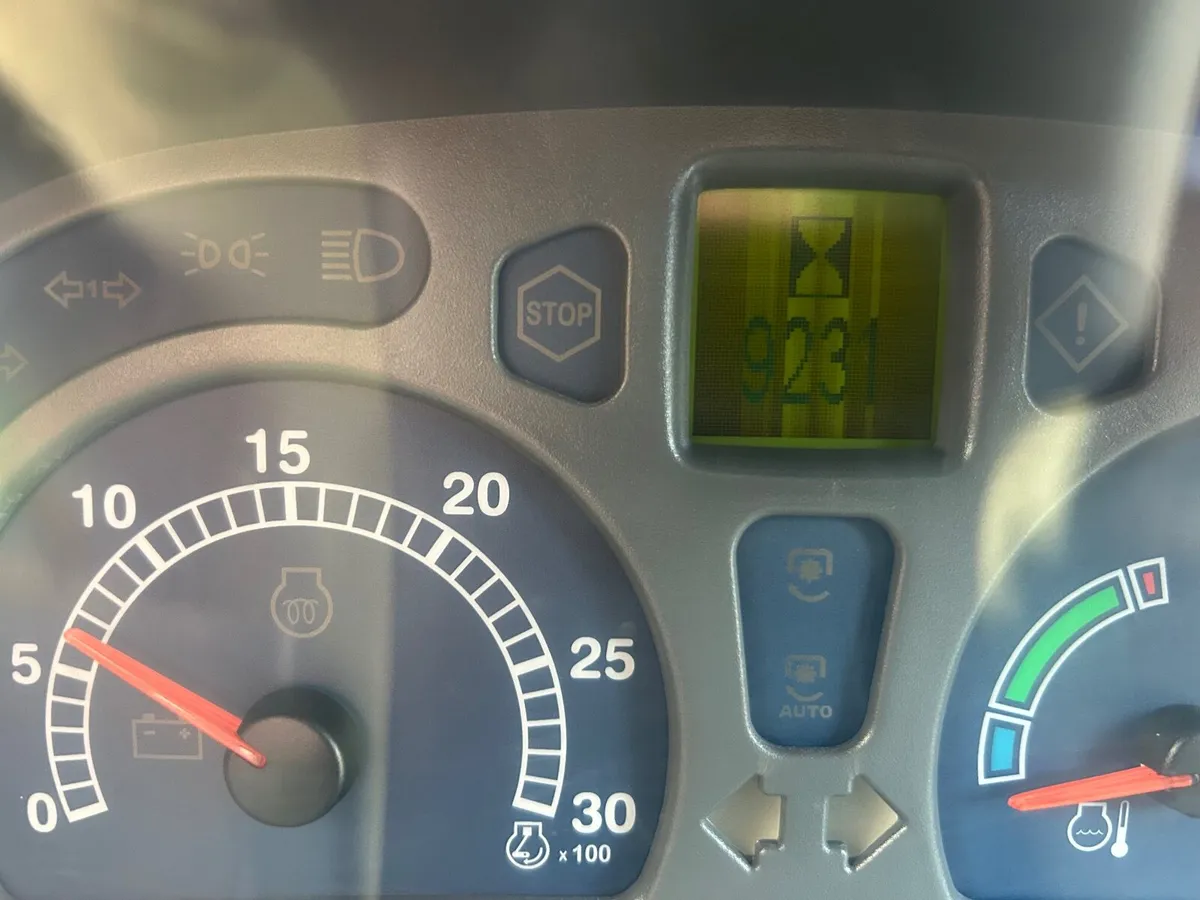 New Holland Other 2005 - Image 3