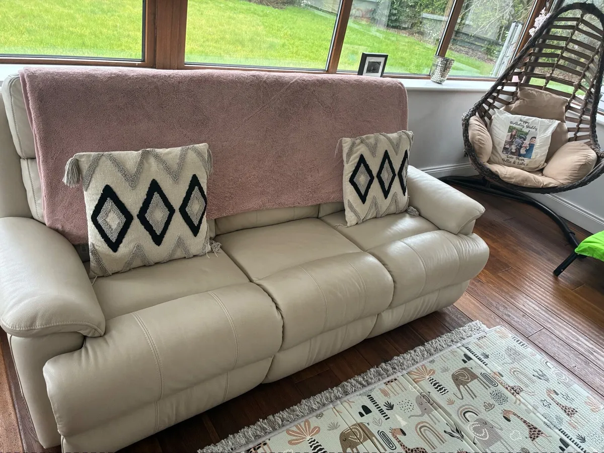 Sofa and armchair-cream leather. Recliners. - Image 3