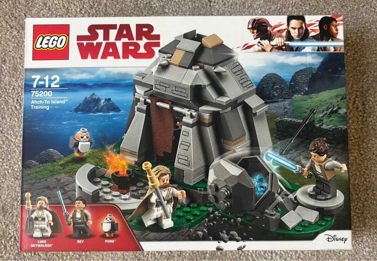 Lego Star Wars Ahch To Island Training