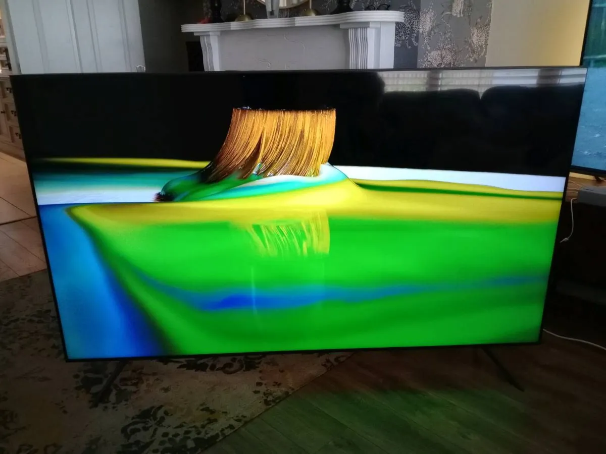 Samsung 75" 4K UHD SMART TV UE75AU7100K - Image 3