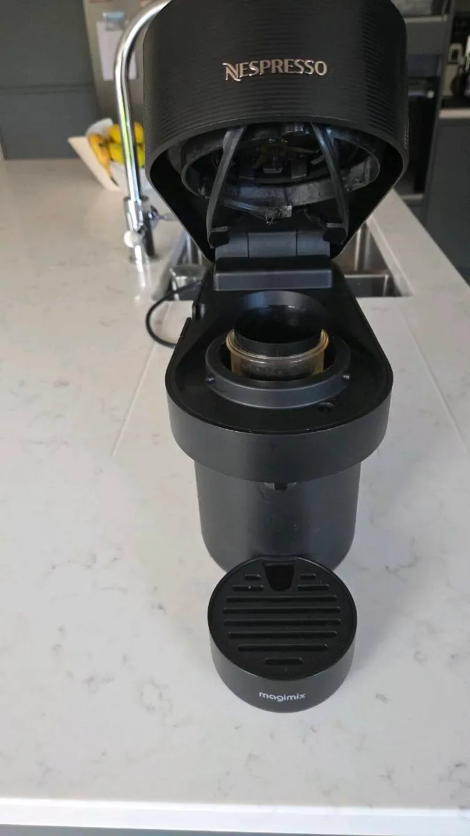 Nespresso Coffee Machine - Image 4