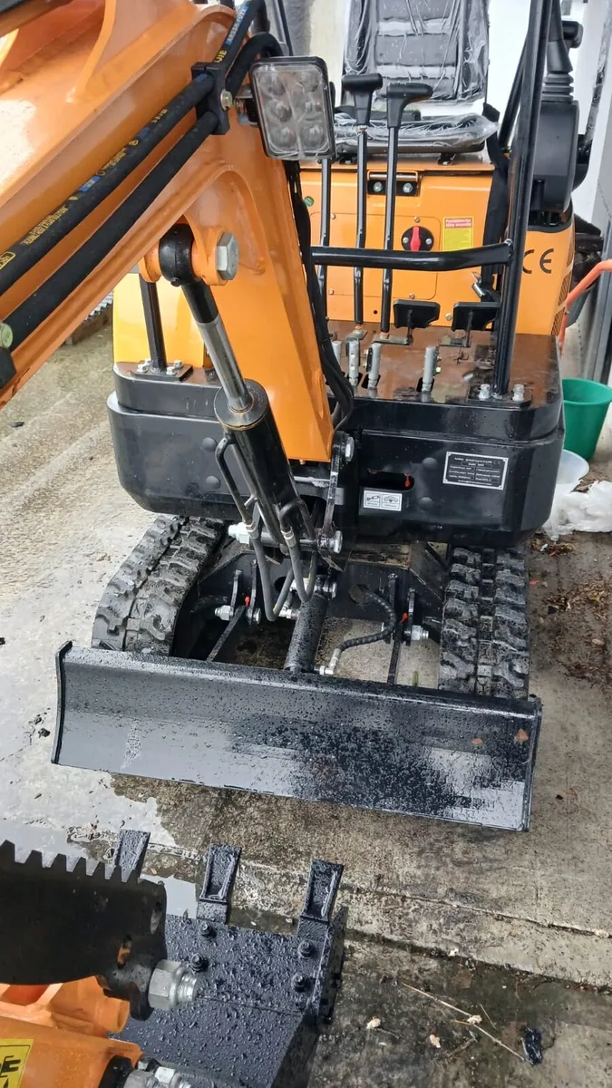 Excavator (Mini) for Sale - Image 4