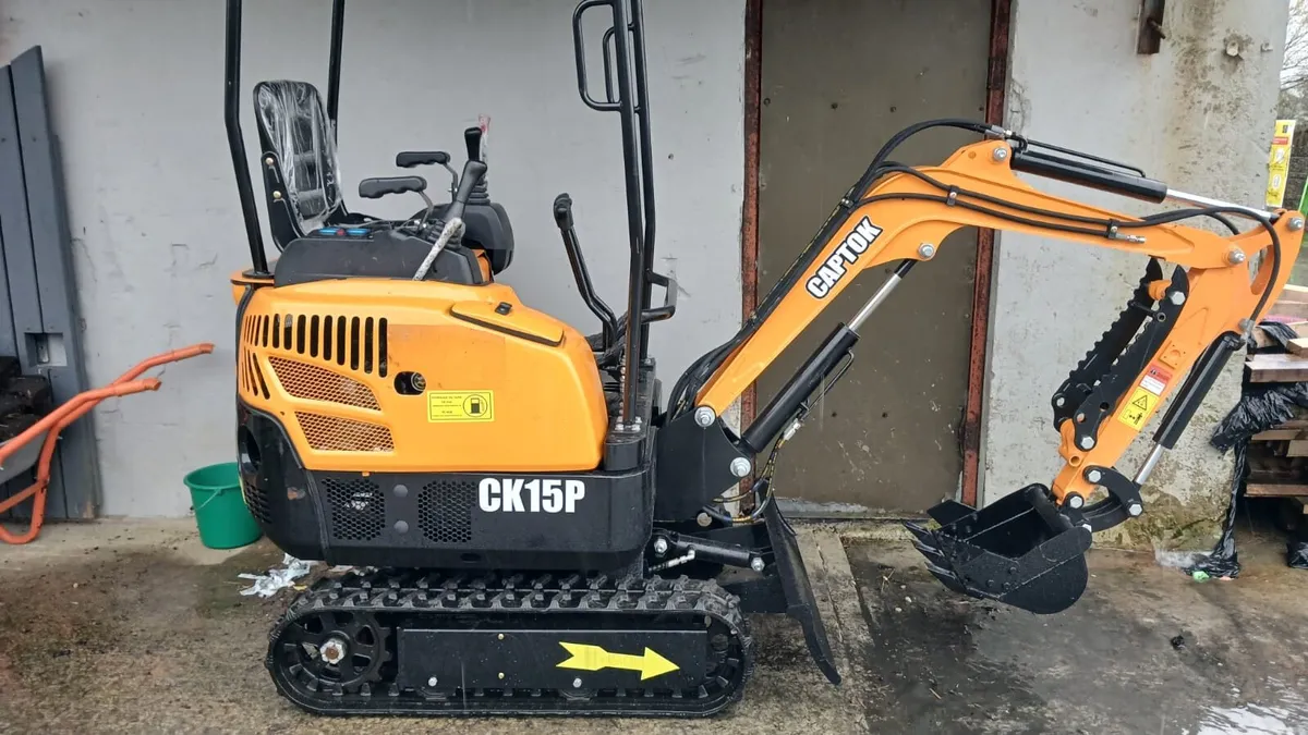 Excavator (Mini) for Sale - Image 1