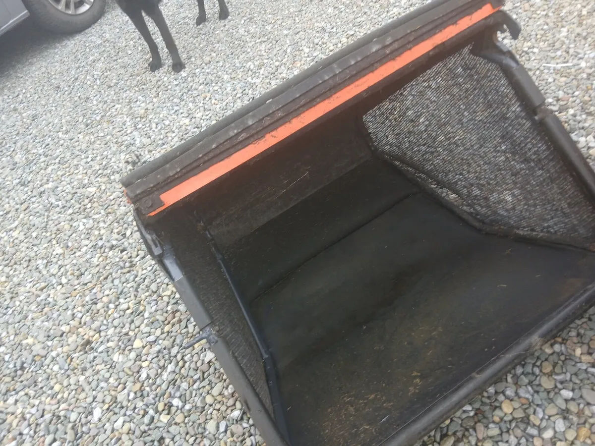 Ride on lawnmower - Image 3