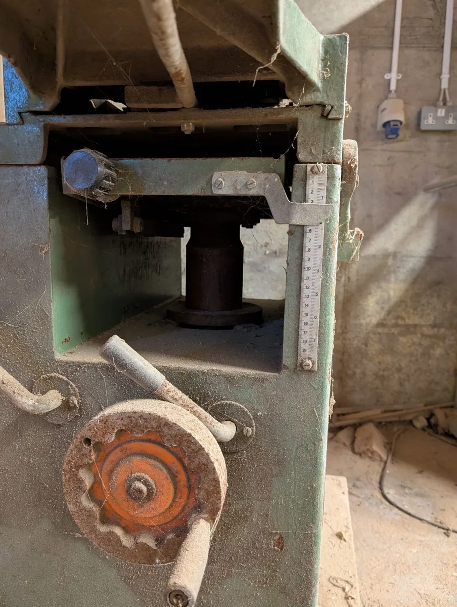 Casadei 10" planer thicknesser - Image 3