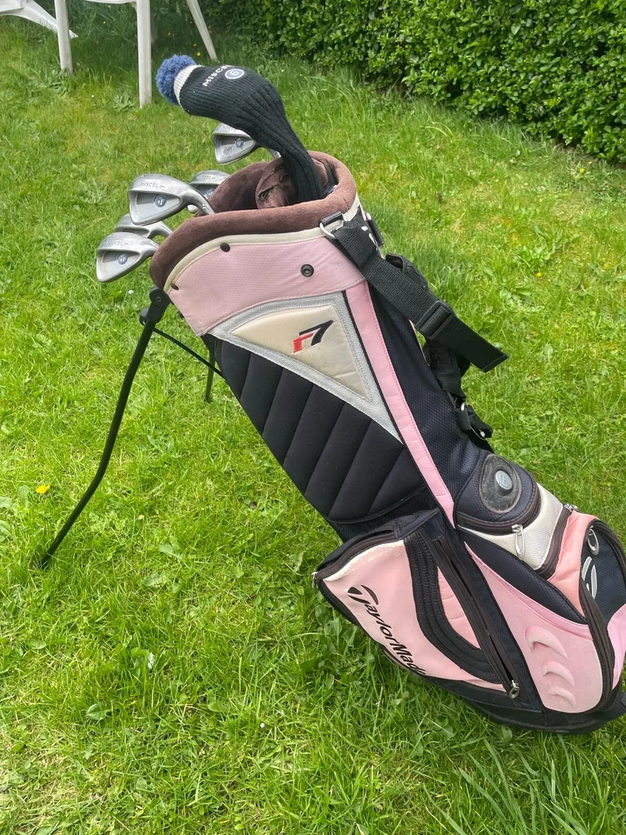 Taylormade ladies beginner Golfset - Image 1