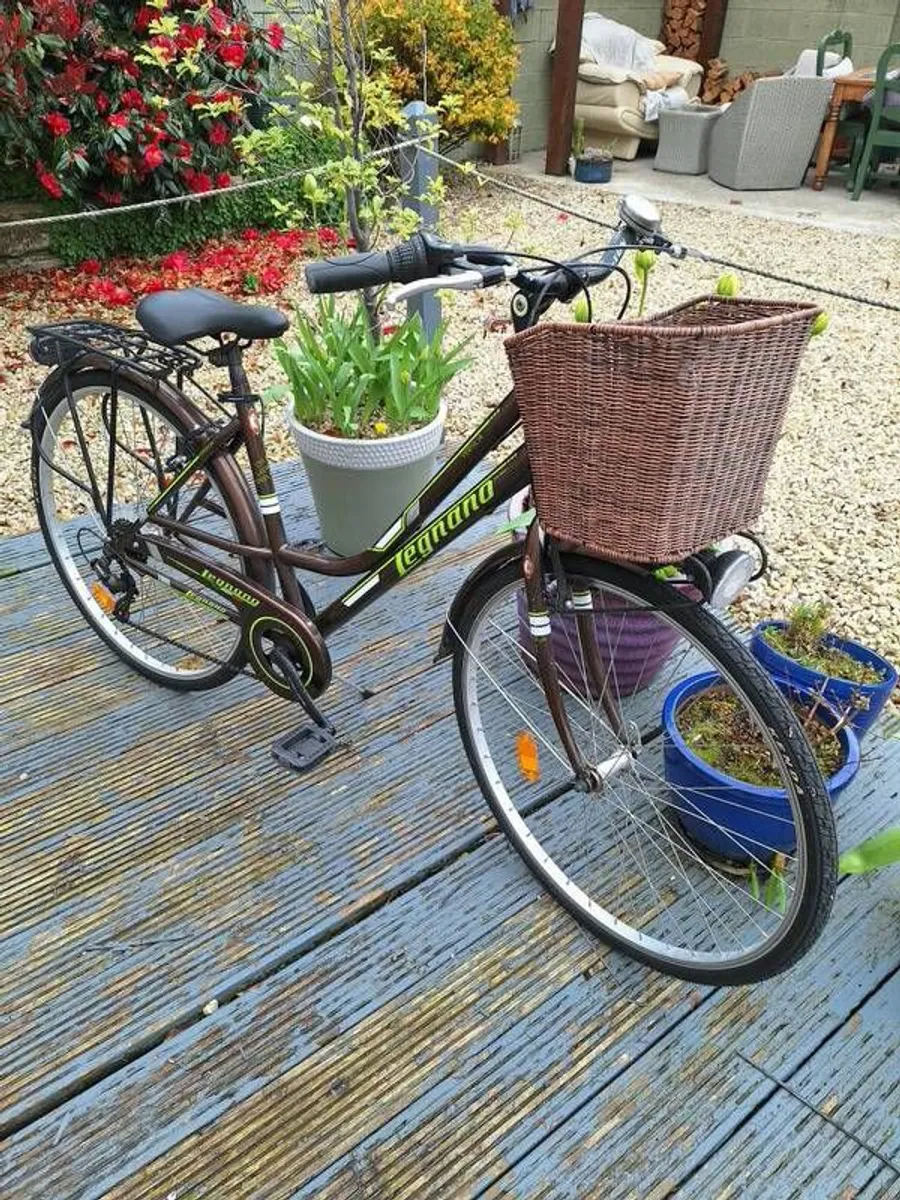 ladies city bike - Image 1